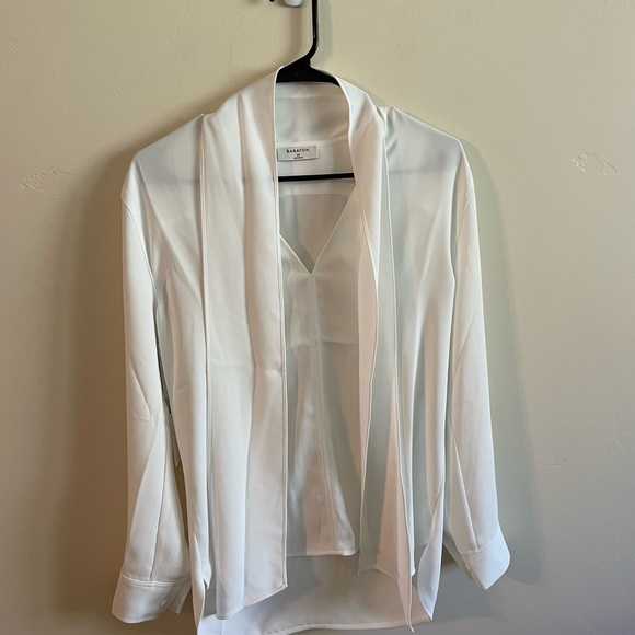 ARITIZIA JOLIE BLOUSE - Picture 1 of 4